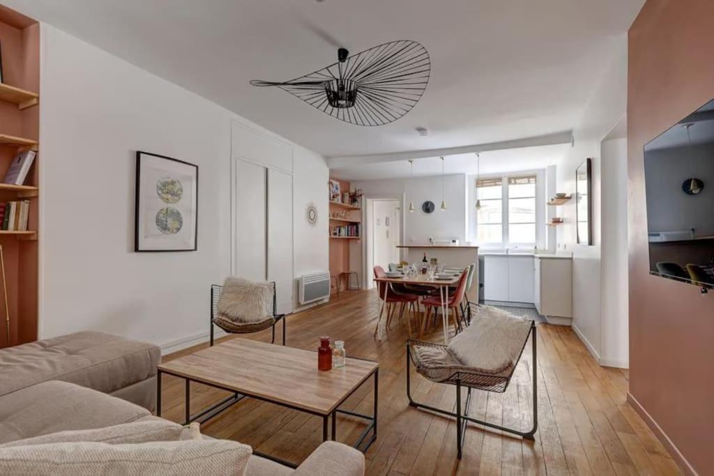 Louvre Montorgueuil Historical Center 3Br II Apartment Paris Luaran gambar